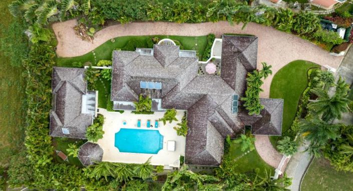 Image No.16-6 Bed Property for sale