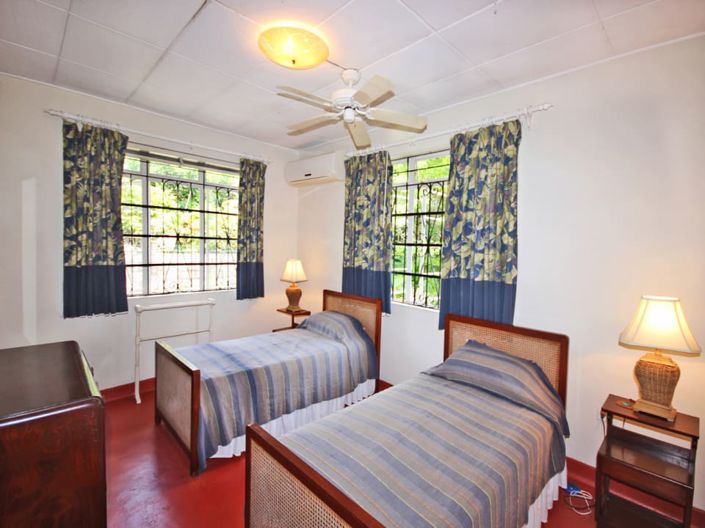 Image No.6-4 Bed Property for sale