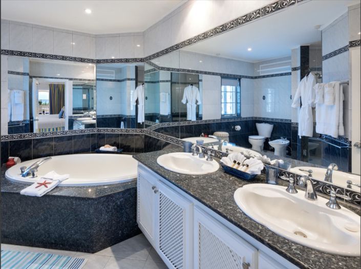 Image No.6-Maison de ville de 4 chambres à vendre à St James