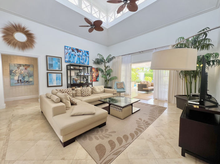 Image No.16-3 Bed Property for sale