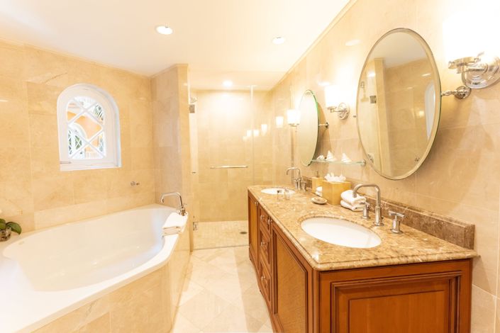 Image No.11-3 Bed Villa for sale