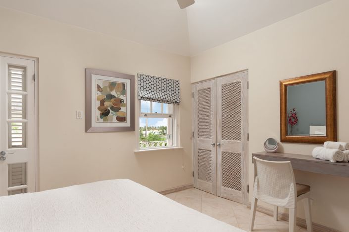 Image No.9-3 Bed Villa for sale