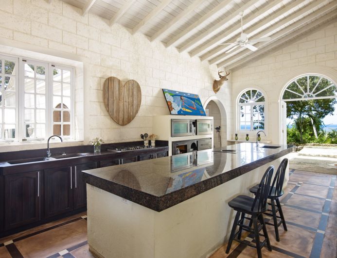 Image No.4-Propriété de 4 chambres à vendre à St James