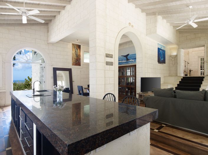 Image No.7-Propriété de 4 chambres à vendre à St James