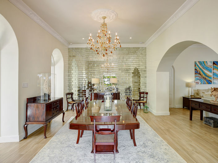 Image No.13-10 Bed Townhouse for sale