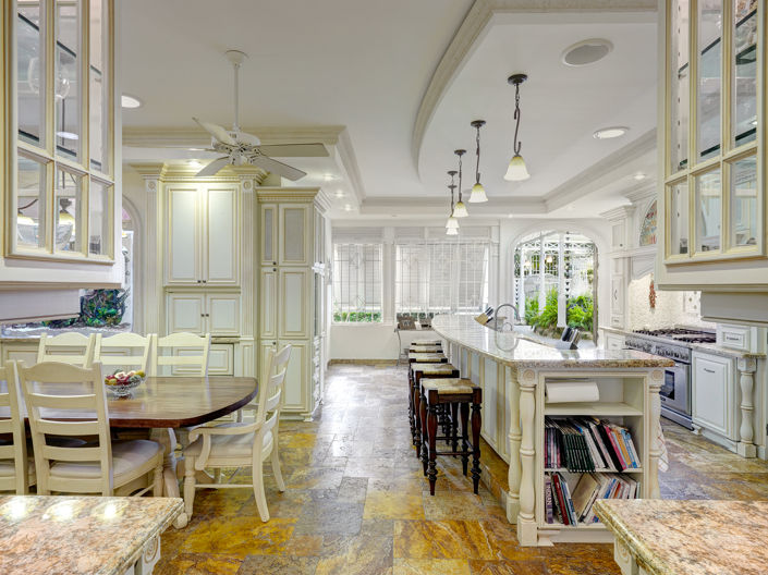 Image No.29-10 Bed Townhouse for sale