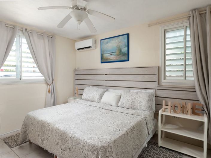 Image No.12-2 Bed Property for sale