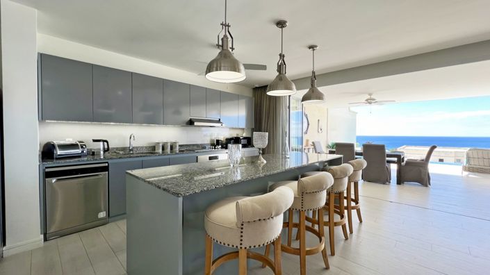 Image No.2-4 Bed Property for sale