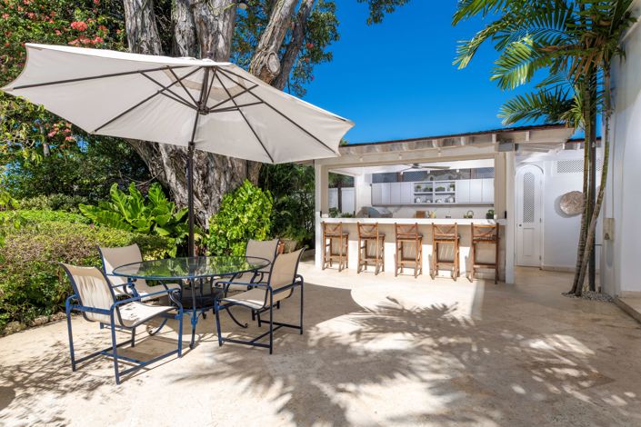 Image No.5-5 Bed Property for sale