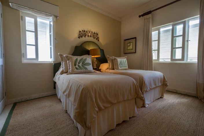 Image No.2-6 Bed Property for sale