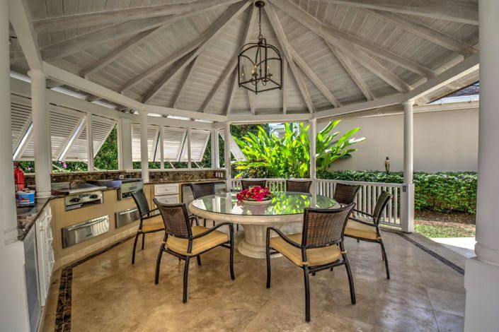 Image No.8-6 Bed Property for sale