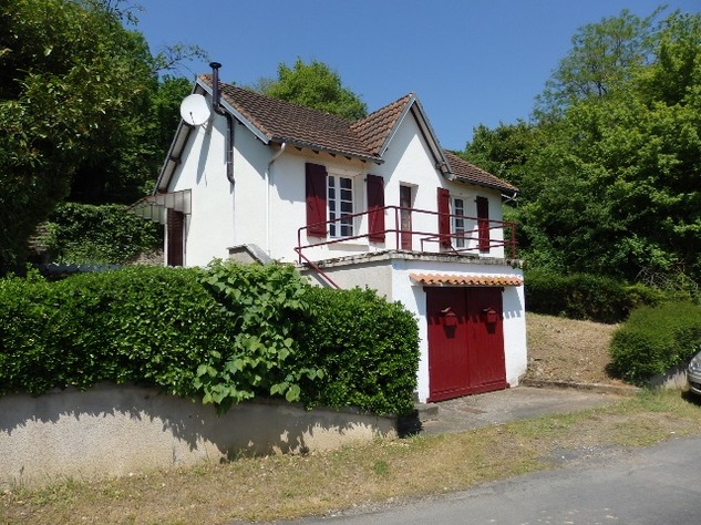 Image No.1-2 Bed House for sale