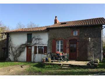Maison de 3 chambres à vendre à Luchapt