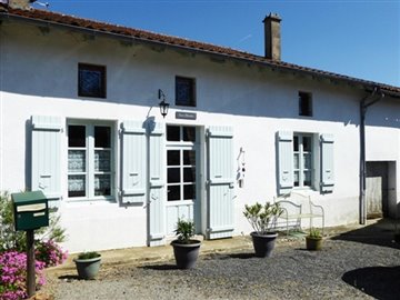 Maison de 4 chambres à vendre à Mézières-sur-Issoire