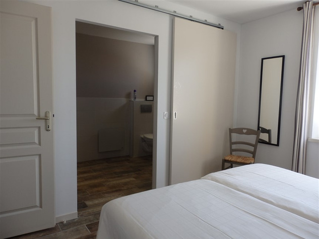 Image No.17-14 Bed House for sale