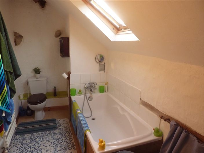 Image No.18-5 Bed House for sale