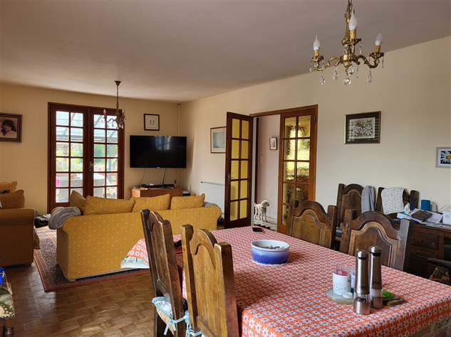 Image No.10-4 Bed House for sale