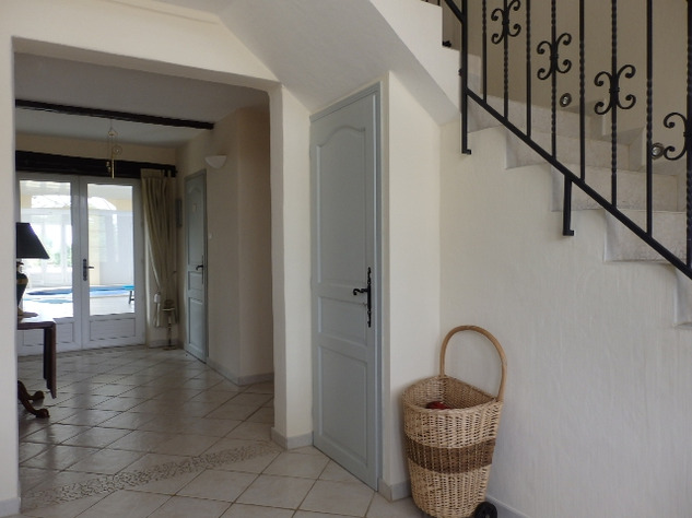 Image No.11-6 Bed Property for sale