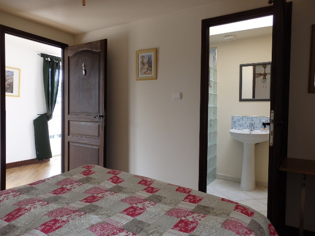 Image No.25-6 Bed Property for sale