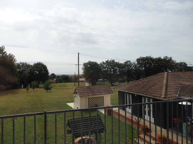 Image No.30-6 Bed Property for sale