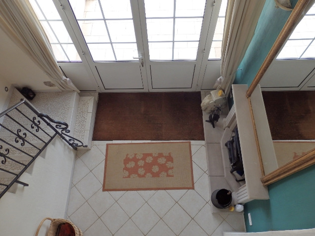 Image No.30-6 Bed Property for sale