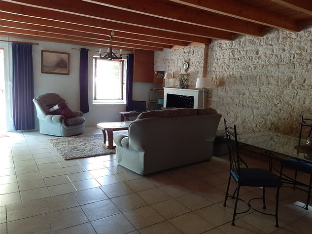 Image No.30-9 Bed Chateaux for sale