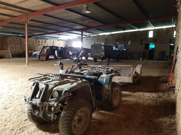 Image No.34-9 Bed Chateaux for sale