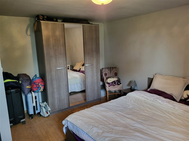 Image No.15-3 Bed House for sale