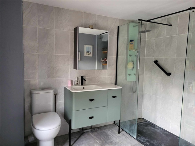 Image No.17-5 Bed House for sale