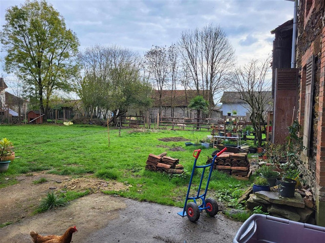 Image No.21-5 Bed House for sale