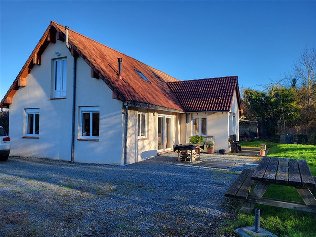 Image No.1-Maison de 3 chambres à vendre à Lussac-les-Églises