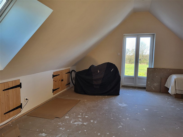 Image No.15-3 Bed House for sale