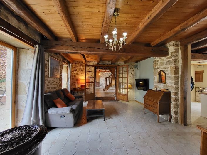 Image No.14-5 Bed House for sale