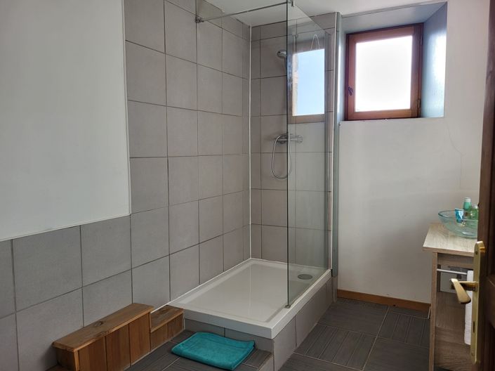 Image No.23-5 Bed House for sale