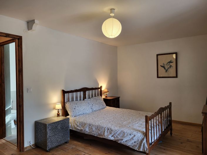 Image No.24-5 Bed House for sale