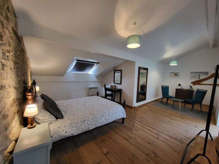 Image No.30-5 Bed House for sale