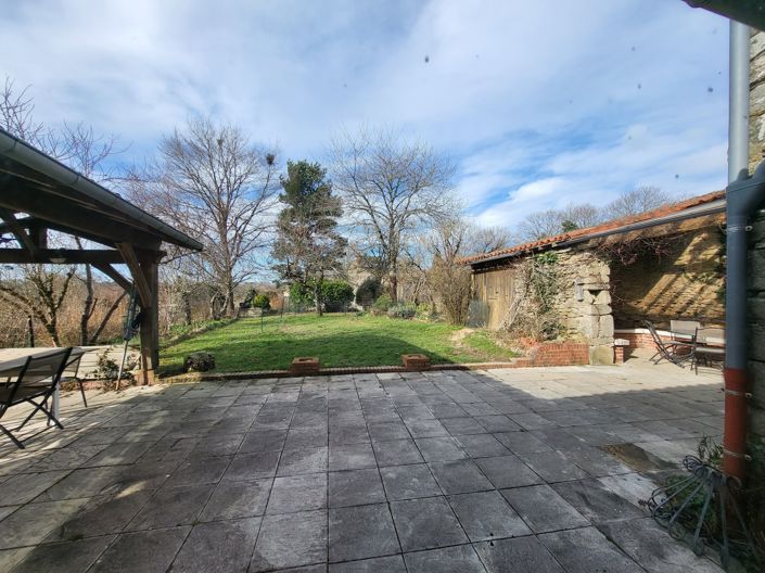 Image No.9-5 Bed House for sale