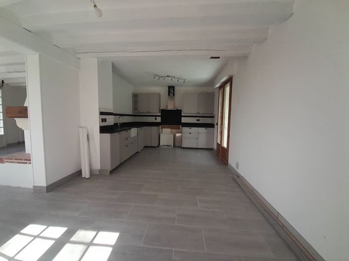 Image No.7-3 Bed Property for sale