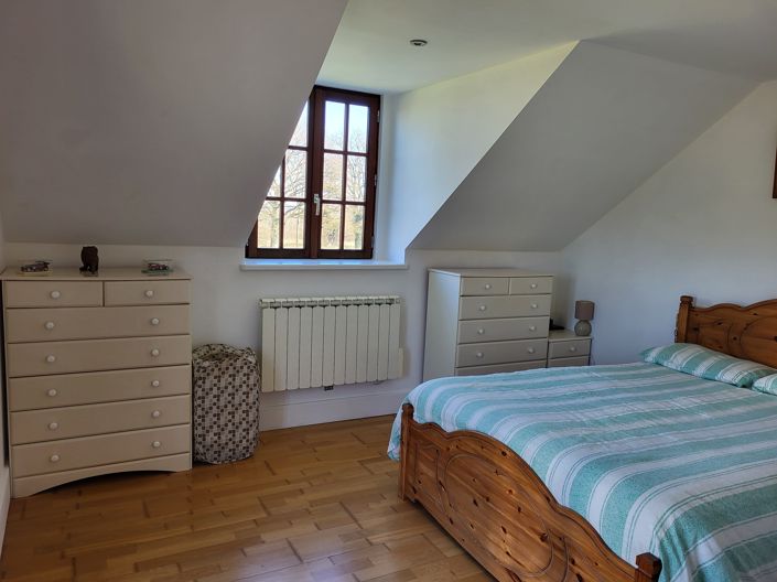 Image No.11-3 Bed House for sale