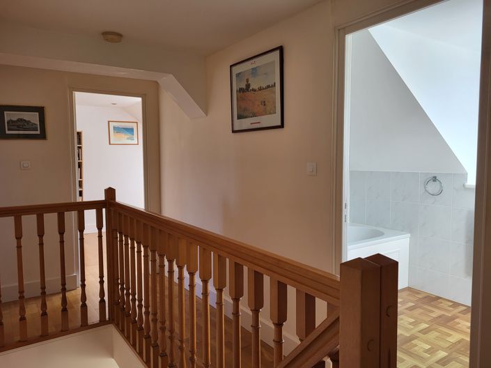 Image No.7-3 Bed House for sale