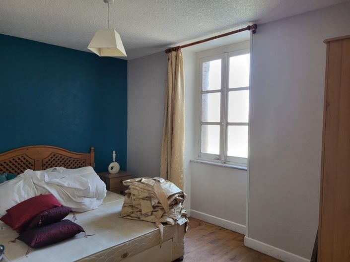 Image No.30-7 Bed House for sale