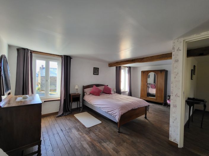 Image No.46-7 Bed House for sale