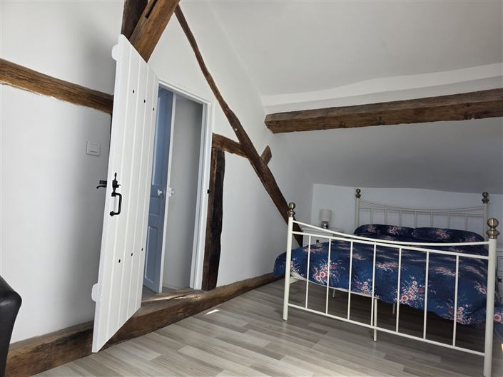 Image No.30-5 Bed House for sale