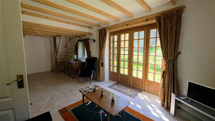 Image No.33-5 Bed House for sale