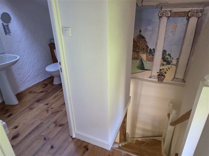 Image No.37-5 Bed House for sale