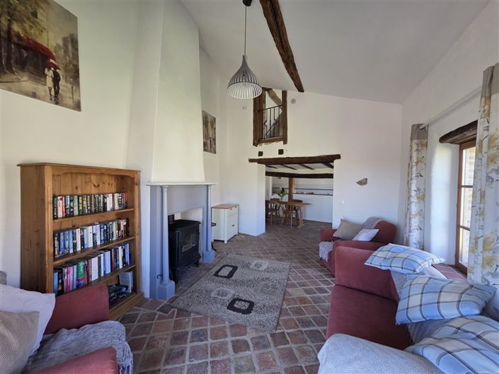 Image No.7-5 Bed House for sale