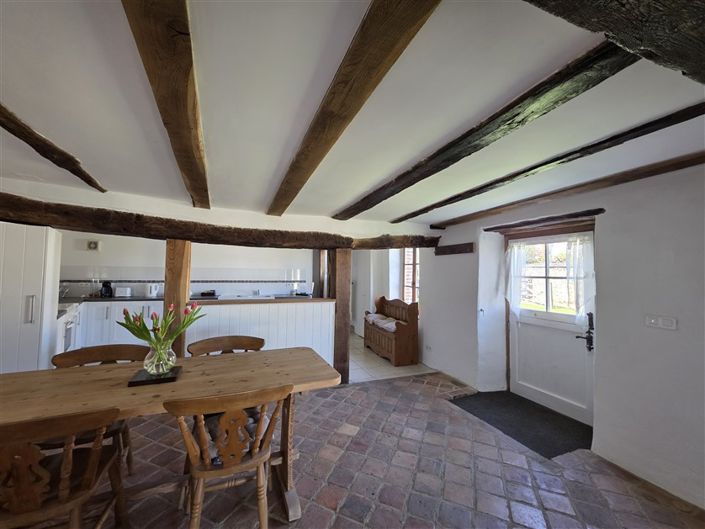 Image No.6-5 Bed House for sale