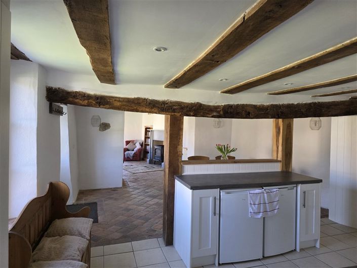 Image No.8-5 Bed House for sale