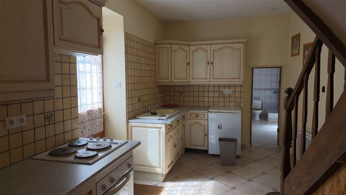 Image No.5-2 Bed House for sale