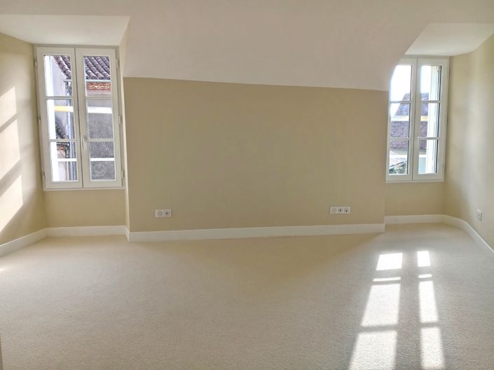 Image No.10-2 Bed House for sale